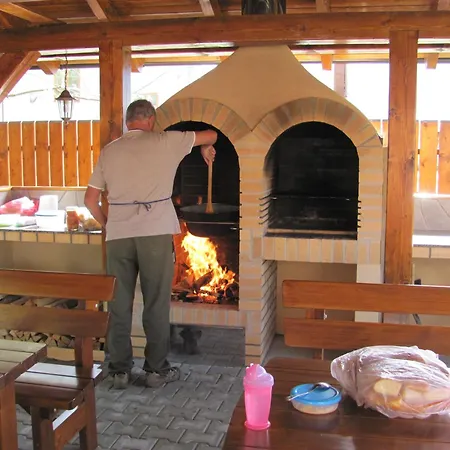 Guest house Luka *